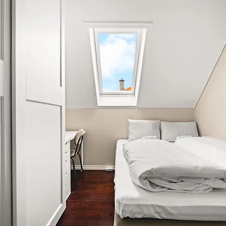 Spacious 3-bedroom In Appartement Bergen